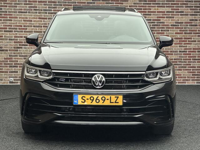 Volkswagen TIGUAN 2.0TSI 190PK 4Motion R-line DAK SFEER CARPLAY STANDKACHEL BLINDSPOT