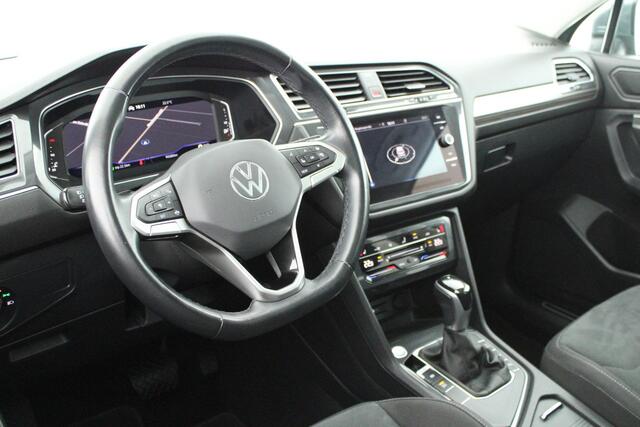 Volkswagen TIGUAN Allspace 1.5 TSI 150pk DSG Elegance Panoramadak Virtual cockpit Camera Navigatie ACC Clima
