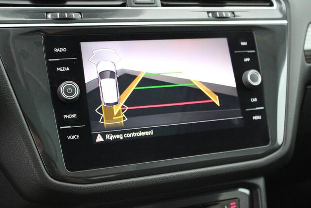 Volkswagen TIGUAN Allspace 1.5 TSI 150pk DSG Elegance Panoramadak Virtual cockpit Camera Navigatie ACC Clima