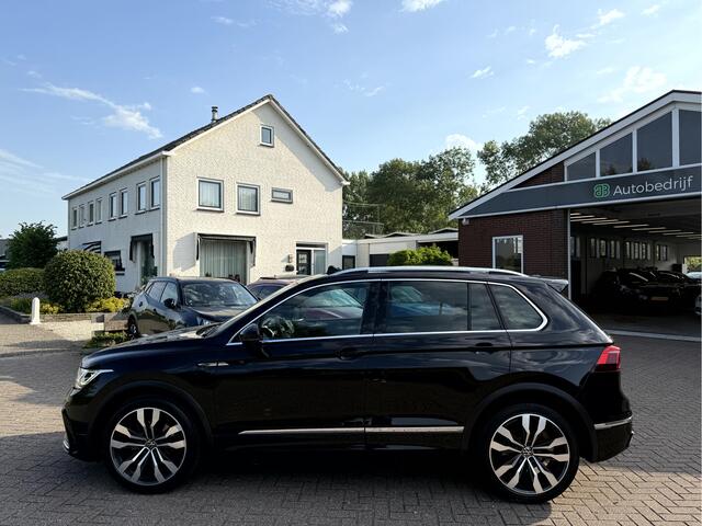 Volkswagen TIGUAN 1.5 TSI R-Line Business+ Panoramadak, 20''Lmv, IQ Light