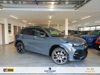 volkswagen-tiguan-1.5etsi-r-line-pa