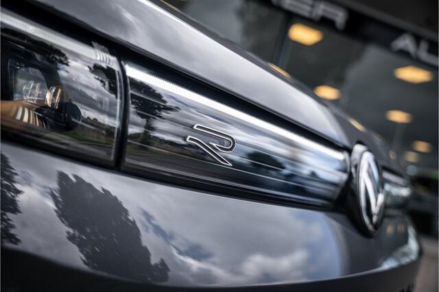 Volkswagen TIGUAN 1.5 eHybrid R-Line Edition ** HUD ** Trekhaak ** 360 camera ** Massage Blackstyle **