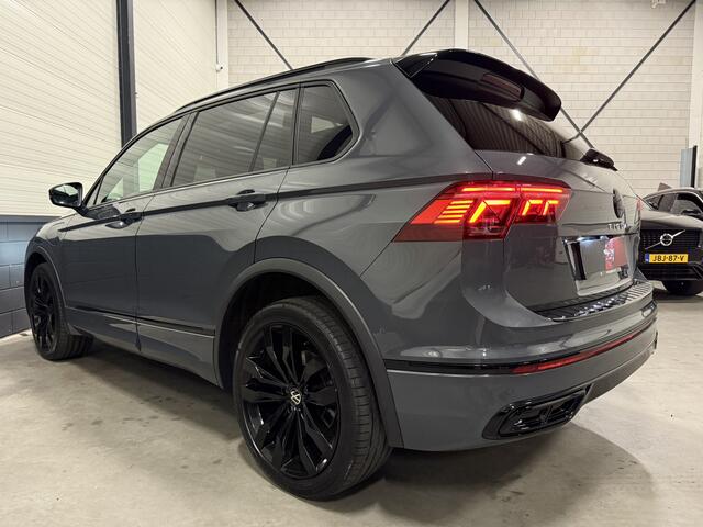 Volkswagen TIGUAN 1.4 TSI eHybrid R-Line DELFINGRAU/VIENNA-LEER/PANO/HEAD-UP/IQ-LIGHT/20"BLACK/ACC/SFEER/VIRTUAL/MEMORY/TREKHAAK/BLACK-STYLE EXTERIEUR/PPF-FOLIE/NET OH BEURT GEHAD BIJ VW DEALER
