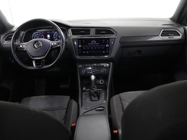 Volkswagen TIGUAN 1.4 TSI ACT Highline R | R-Line | Panoramadak | Keyless Go | Stoelverwarming | Carplay | Led koplampen | Navigatie |