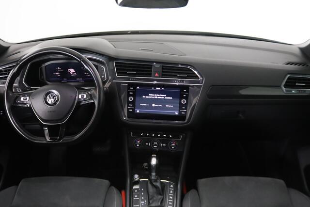 Volkswagen TIGUAN Allspace 1.5 TSI Highline R-line, 7-Persoons, Trekhaak draaibaar, ACC, Panoramadak, Virtual Cockpit, Apple Carplay/Android Auto