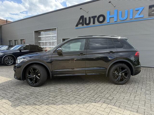Volkswagen TIGUAN 1.4 TSI eHybrid R-Line Black Style Lederen interieur Elek Stoelverstelling Panoramadak Stuurwielverwarming Head-Up Display Keyless Entry