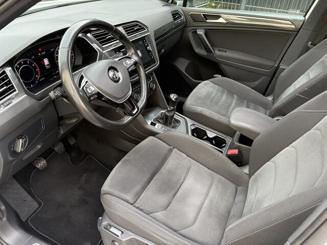Volkswagen TIGUAN 1.4 TSI Comfortline Business R / R-LINE / PANORAMADAK / CRUISE / STOELVERWARMING