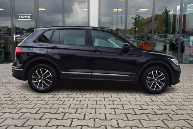 Volkswagen TIGUAN 1.5 TSI Life | ACC | Trekhaak | Camera |