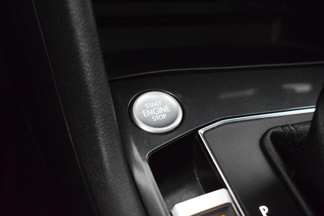 Volkswagen TIGUAN 1.5 TSI 150pk DSG ACT R-Line Highline Virtual Cockpit Stoelverwarming Keyless Panoramadak Navigatie