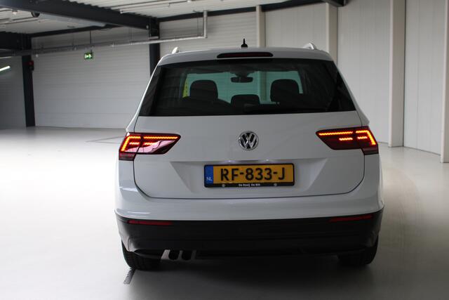 Volkswagen TIGUAN 1.4 TSI Comfortline Business Navigatie | Cruise Control | Lichtmetalen velgen | Stoelverwarming