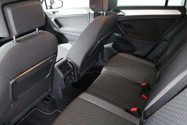 Volkswagen TIGUAN 1.4 TSI Comfortline Business Navigatie | Cruise Control | Lichtmetalen velgen | Stoelverwarming