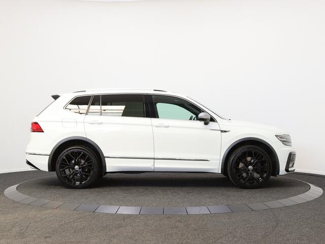 Volkswagen TIGUAN 2.0TSI 4Motion Highline Business R | 7 Persoons | afn. trekhaak