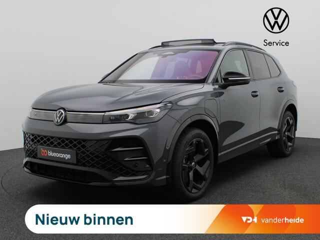 Volkswagen TIGUAN 1.5 eHybrid R-Line Edition 272PK DSG Panoramadak, Harman & Kardon, LED-Matrix, Winterpakket Plus, Navigatie, Side Assist, Keyless, Black Style, 19" LM Velgen