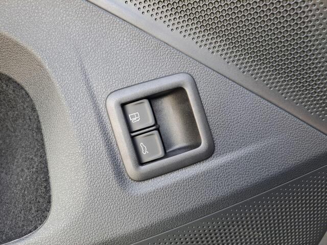 Volkswagen TIGUAN 1.5 eHybrid R-Line Edition 204 pk 6 versn. DSG · Assistance Pakket · Comfort Pakket · Koplampverlichting HD-matrix (IQ.LIGHT) ·