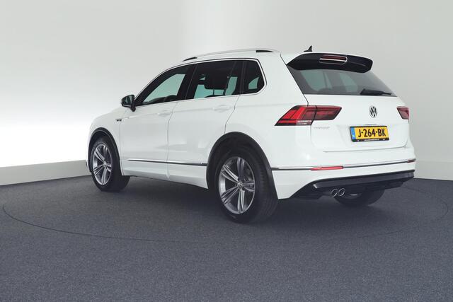 Volkswagen TIGUAN 1.5 TSI 150pk DSG ACT R-Line Highline Stoelverwarming Virtual Cockpit Navigatie