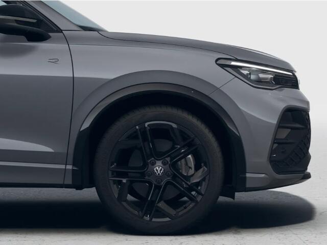 Volkswagen TIGUAN R-Line Edition 1.5 eHybrid 272 pk 6 versn. DSG · Assistance Pakket Plus · Black Style Pakket · Comfort Pakket Plus · Design Pakket · Interieur Style Pakket · Multimedia Pakket Plus · Trekhaak inklapbaar, met elektrische ontgrendeling, incl. aanhangermanoe