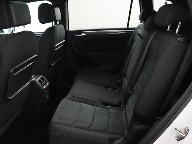 Volkswagen TIGUAN Allspace 1.5 TSI Highline Business R 7p. R-line ORG NL! | ACC | Pano | Trekhaak!