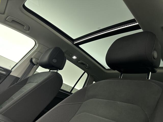 Volkswagen TIGUAN 1.5 TSI Aut. R-Line Black-Style Pano-dak/Trekhaak/20'LMV