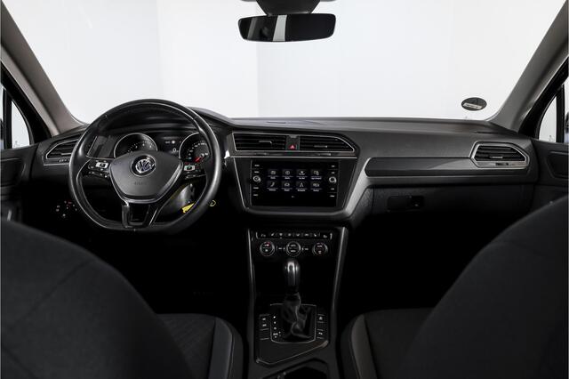 Volkswagen TIGUAN 1.5 TSI ACT Comfortline 150 PK - Automaat | Adapt. Cruise | Stoelverwarming | PDC | NAV | ECC | Elek. Trekhaak | LM 18" |
