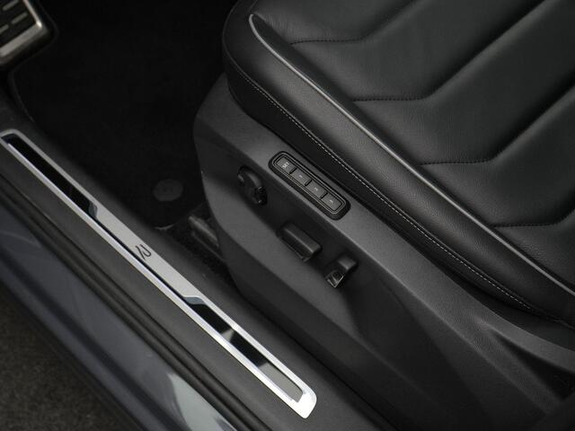 Volkswagen TIGUAN 1.4 TSI eHybrid 245 pk DSG R-Line Business+ | Panoramadak | Trekhaak | Leder | Geheugenstoelen | Adaptief onderstel | Head-up display | 20" Suzuka | IQ Light | Stuur-/stoelverwarming
