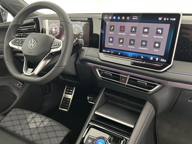 Volkswagen TIGUAN 1.5 272pk eHybrid R-Line Edition Black Style Trekhaak Camera Panoramadak Stoelverwarming Massage Carplay