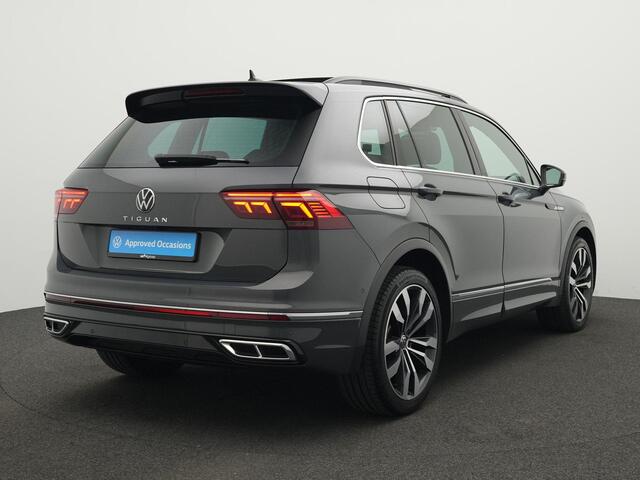 Volkswagen TIGUAN 1.5 TSI 150 pk DSG R-Line Business+ | Panoramadak | Head-up display | IQ Light | Stuur-/stoelverwarming | Achteruitrijcamera