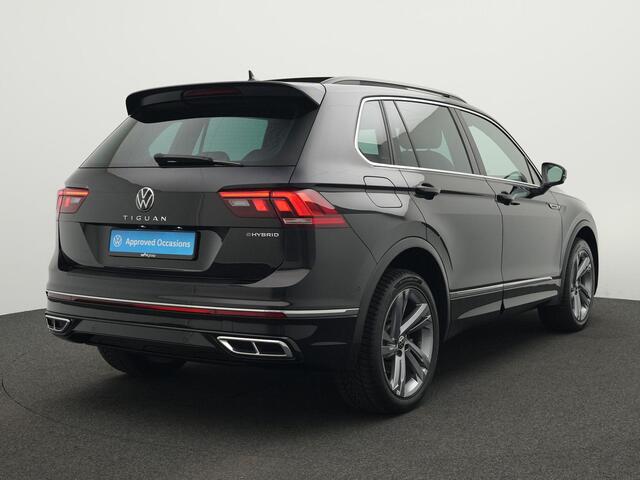 Volkswagen TIGUAN 1.4 TSI eHybrid 245 pk DSG R-Line Business+ | Panoramadak | IQ Light | Achteruitrijcamera | Park Assist | Cruise Control | Side Assist | 19 inch