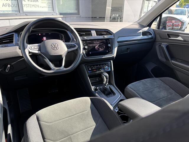Volkswagen TIGUAN 1.5 TSI Elegance Trekhaak | Camera | Apple Carplay/Android Auto | Adapt. Cruise Control | LED Koplampen | Rijklaarprijs!