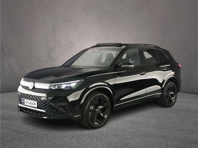 Volkswagen TIGUAN R-Line Edition 1.5 TSI eHybrid 272pk DSG Automaat Trekhaak, Black Style, Panoramadak, Adaptive cruise control, LED koplampen, Achteruitrijcamera