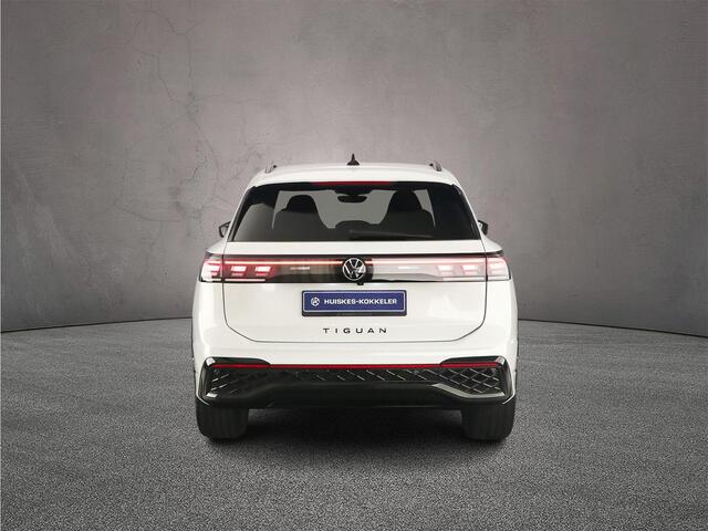 Volkswagen TIGUAN R-Line Business 1.5 TSI eHybrid 272pk DSG Automaat Trekhaak, LED matrix koplampen, Black Style, Adaptive cruise control, 360 camera, Elektrische achterklep