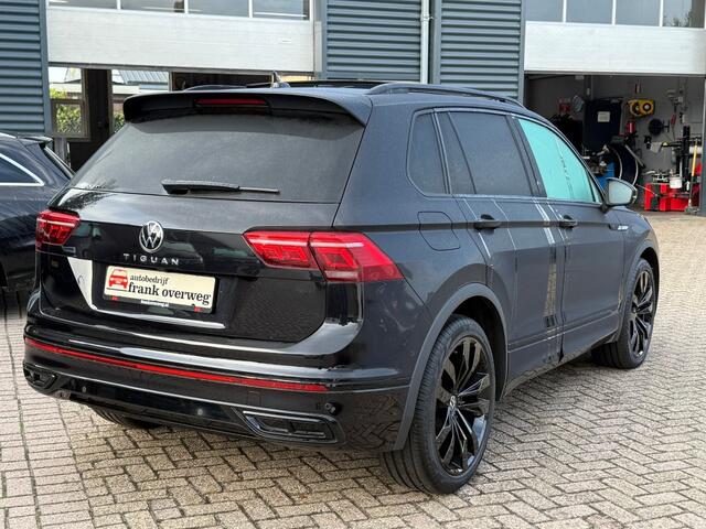 Volkswagen TIGUAN 1.5 TSI Automaat R-Line Black Style Panodak 20 Inch