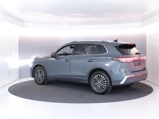 Volkswagen TIGUAN 1.5 TSI Elegance 150 pk Automaat (DSG) | Navigatie | Elektr. trekhaak | Parkeersensoren (Park assist) | Rondomzicht camera | Matrix LED koplampen | Stoelverwarming |