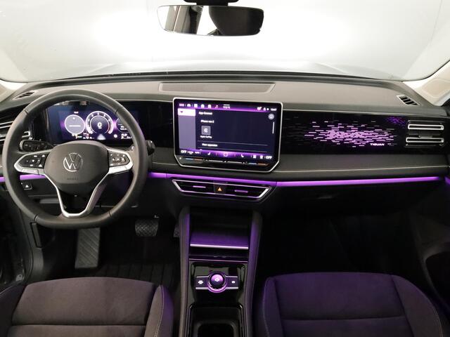 Volkswagen TIGUAN 1.5 TSI Elegance 150 pk Automaat (DSG) | Navigatie | Elektr. trekhaak | Parkeersensoren (Park assist) | Rondomzicht camera | Matrix LED koplampen | Stoelverwarming |