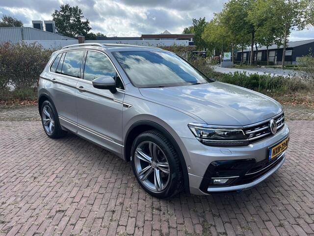 Volkswagen TIGUAN 1.5 TSI DSG R-Line / Trekhaak-Pano-Carplay-Stoelver