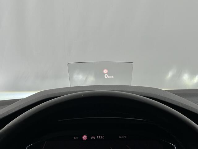 Volkswagen TIGUAN 1.5 TSI 150pk DSG R-Line Business+ Black Style Trekhaak Camera Head-Up Keyless Virtual Cockpit Navigatie Panoramadak