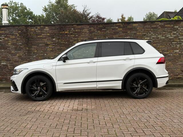 Volkswagen TIGUAN 1.4 TSI eHybrid R-LINE Black Style Panodak Trekhaak Leer