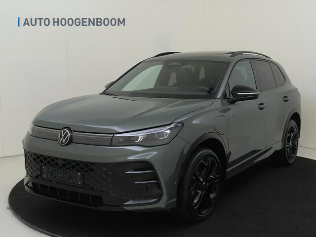 Volkswagen TIGUAN R-Line Edition - eHybrid | 'App-Connect' draadloze smartphone integratie | Automatische afstandsregeling (Adaptive Cruise Control) | Black Style Pakket