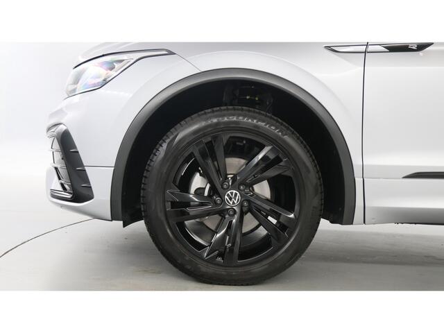 Volkswagen TIGUAN Allspace 1.5 TSI R-Line Business 7p. Black Style | LED Matrix | Camera | wegkl. trekhaak