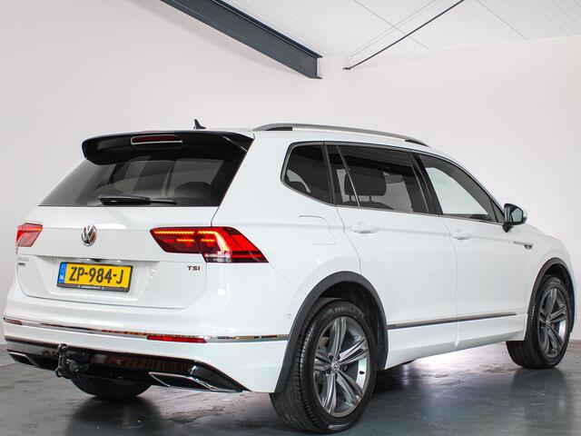 Volkswagen TIGUAN Allspace 1.5 TSI Highline R-line, 7-Persoons, Trekhaak draaibaar, ACC, Panoramadak, Virtual Cockpit, Apple Carplay/Android Auto