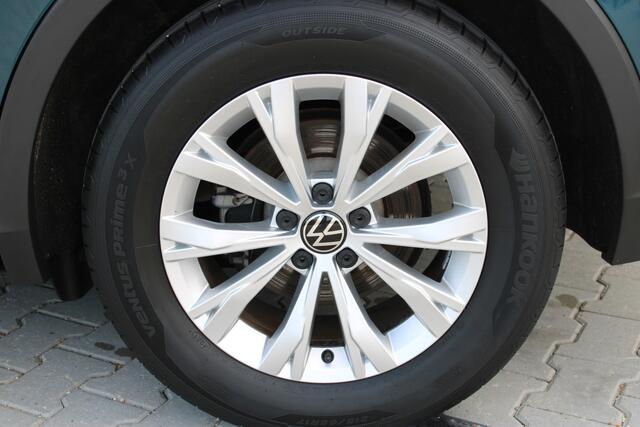 Volkswagen TIGUAN 1.5 TSI Life | Incl. 12 maanden garantie | Apple Carplay | Navigatie | Adaptive cruise control | Stoel en stuurverwarming | Wegklapbare trekhaak | Getint glas | LED koplampen |