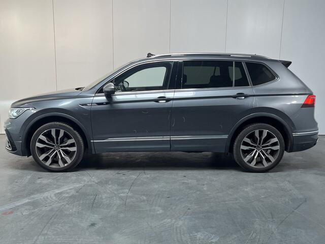 Volkswagen TIGUAN Allspace 2.0 TSI 4Motion R-Line 7p. / AUTOMAAT/ PANO/ 2X R-LINE/ HARMAN KARDON/ KEYLESS/ ELEKTR. TREKHAAK/ MATRIX/ HEAD-UP DISPLAY/ DIGITAL DASH/ ADAPT. CRUISE/ PARK. SENSOREN + CAMERA/ RIJ-MODI/ APP-CONNECT/ CLIMA