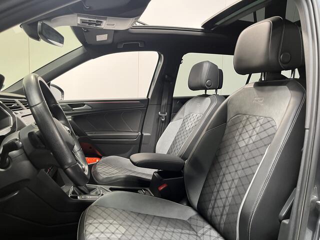 Volkswagen TIGUAN Allspace 2.0 TSI 4Motion R-Line 7p. / AUTOMAAT/ PANO/ 2X R-LINE/ HARMAN KARDON/ KEYLESS/ ELEKTR. TREKHAAK/ MATRIX/ HEAD-UP DISPLAY/ DIGITAL DASH/ ADAPT. CRUISE/ PARK. SENSOREN + CAMERA/ RIJ-MODI/ APP-CONNECT/ CLIMA