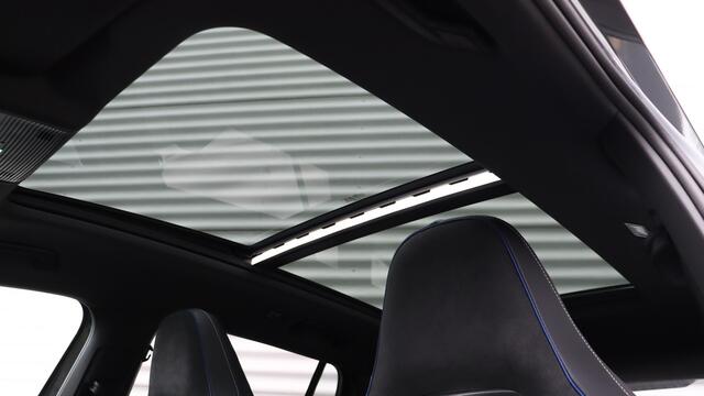 Volkswagen TIGUAN 1.5 eHybrid R-Line Edition | Massage | Panoramadak | Black Style Package | Trekhaak