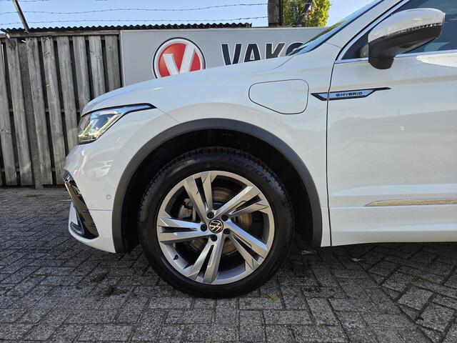 Volkswagen TIGUAN 1.4 TSI eHybrid R-Line Business+ 19"/Panoramadak/Trekhaak/Leder + memory/360 camera/Elektrische klep/Dodehoek/Stuur + stoelverwarming