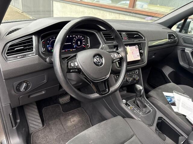 Volkswagen TIGUAN 1.5 TSI Highline Business R - 7 Zits - Panodak - Trekhaak -