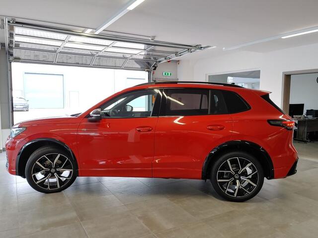 Volkswagen TIGUAN 1.5 eTSI DSG R-LINE PANO-DAK/TREKHAAK/CAMERA/NAVI/CARPLAY/ACC/E-KLEP