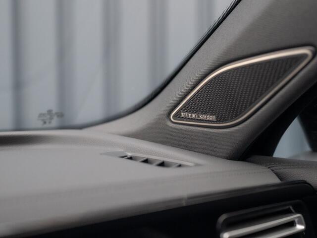 Volkswagen TIGUAN 1.5 eTSI R-Line Edition | 360 Camera | Harman/ Kardon | Trekhaak | Panodak | IQ Light | Head Up | Prijs Rijklaar!!