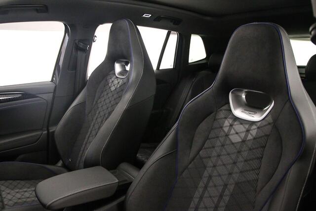 Volkswagen TIGUAN R-Line Edition 1.5 TSI eHybrid 272pk DSG Automaat Trekhaak, Black Style, Panoramadak, Adaptive cruise control, Elektriche achterklep, Achteruitrijcamera