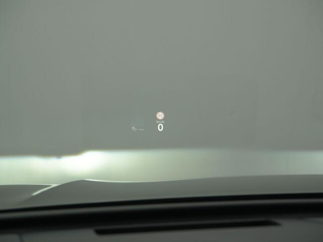 Volkswagen TIGUAN 1.5 eHybrid 204 pk DSG R-Line Edition | Panoramadak | Trekhaak | Harman Kardon sound | Park Assist | Keyless | 19 inch