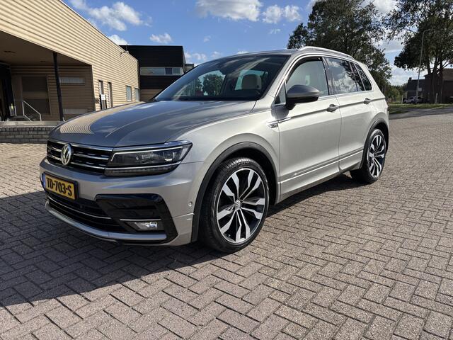 Volkswagen TIGUAN 1.4 TSI 4Motion Highline automaat [ panodak,leer,R-Line,virtual dash,fm navi,camera ]